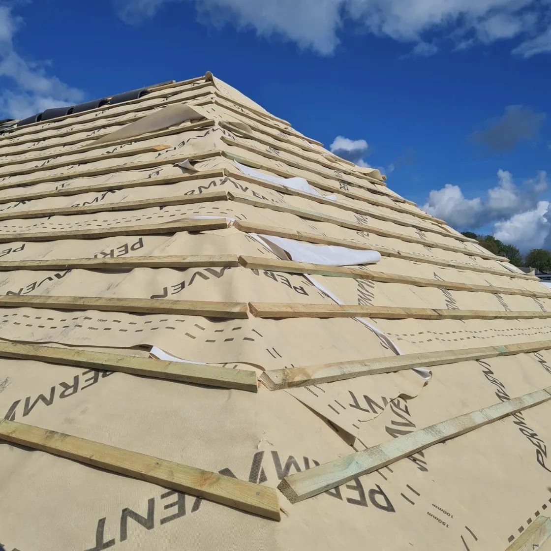 Roof membrane and timber battens during installation